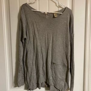 Vertical Design light sweater